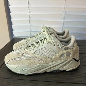 Yeezy Boost 700 Salt